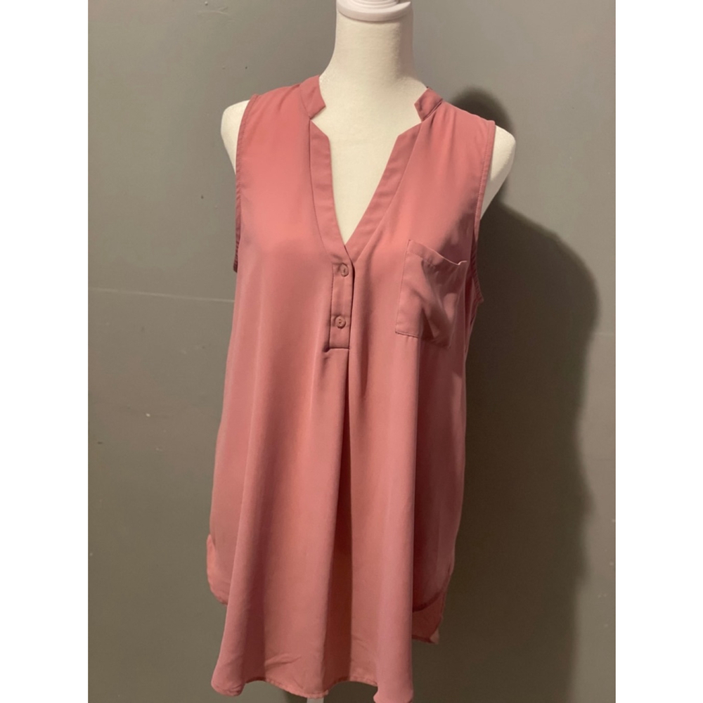 Women’s Gorgeous Flowy LUSH Blouse Pink size M